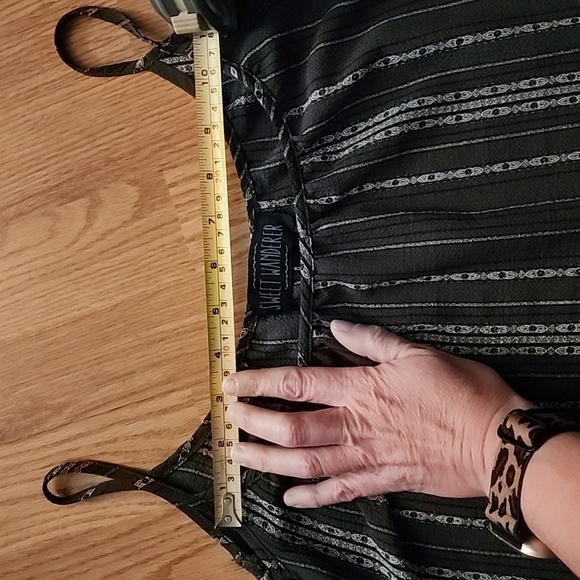 Sweet Wanderer Women's Boho Cold Shoulder Blouse green patterned size medium - Picture 8 of 15